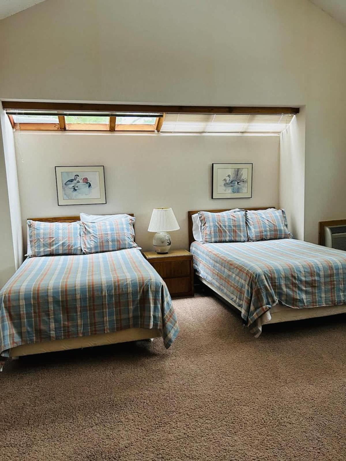 Top Floor Luxury, Sauna, Private Pool, Lake Bellaire Beach, 5 Beds, 4 Full Bath Esterno foto
